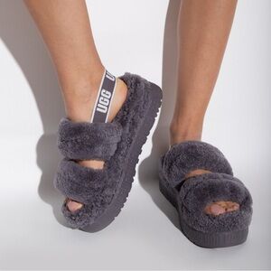 UGG Gray Plush Slippers with Open-Toe Design